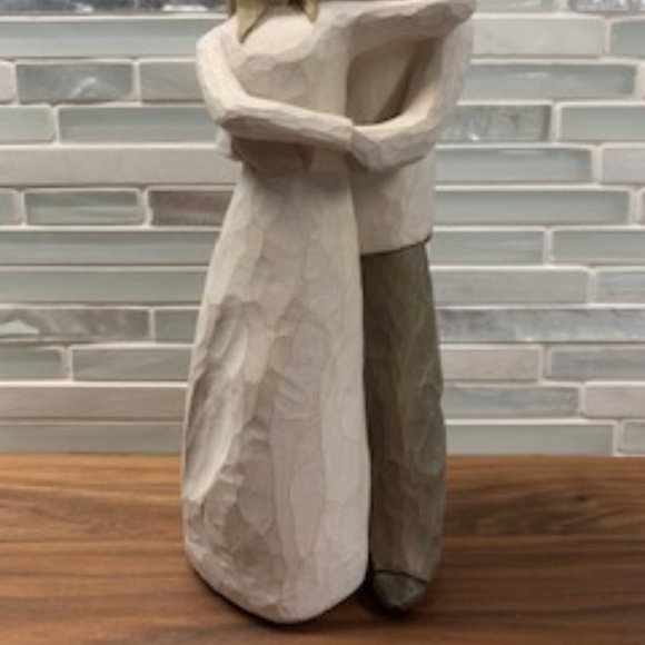 Willow Creek - Together 9" Hand Painted Resin Figure - Picture 3 of 8